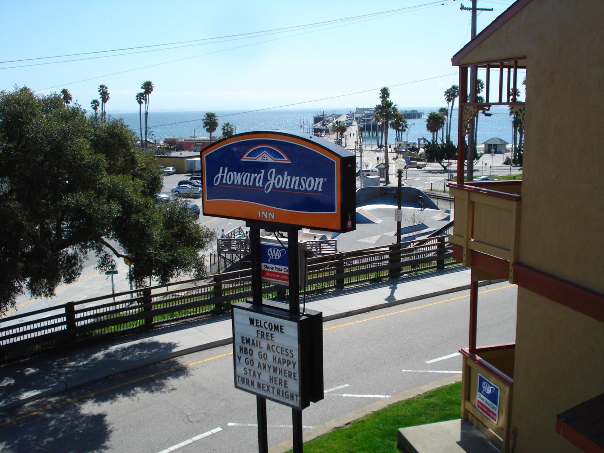 Hotel Howard Johnson By Wyndham Beach Boardwalk 2*