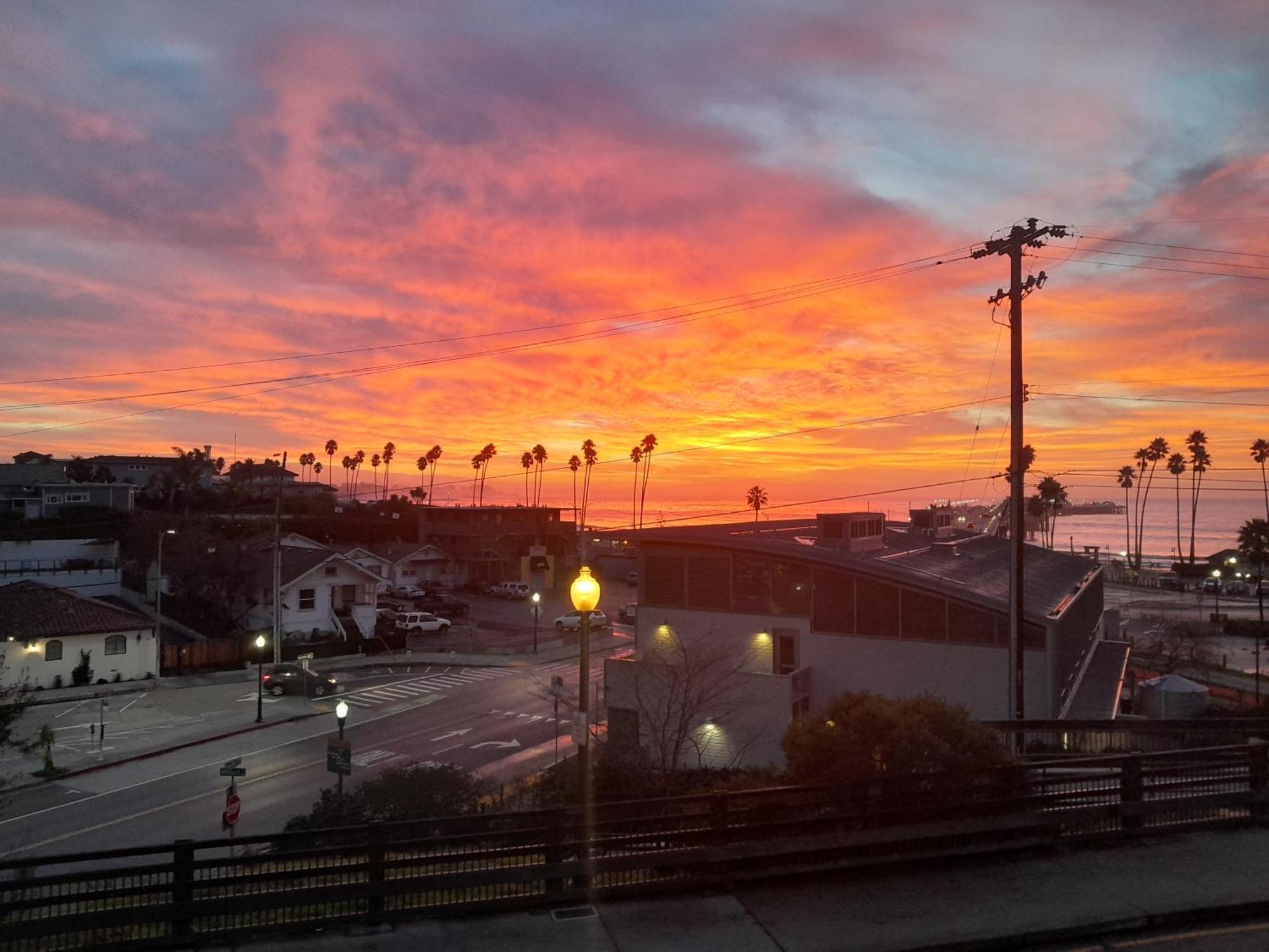 Howard Johnson By Wyndham Boardwalk