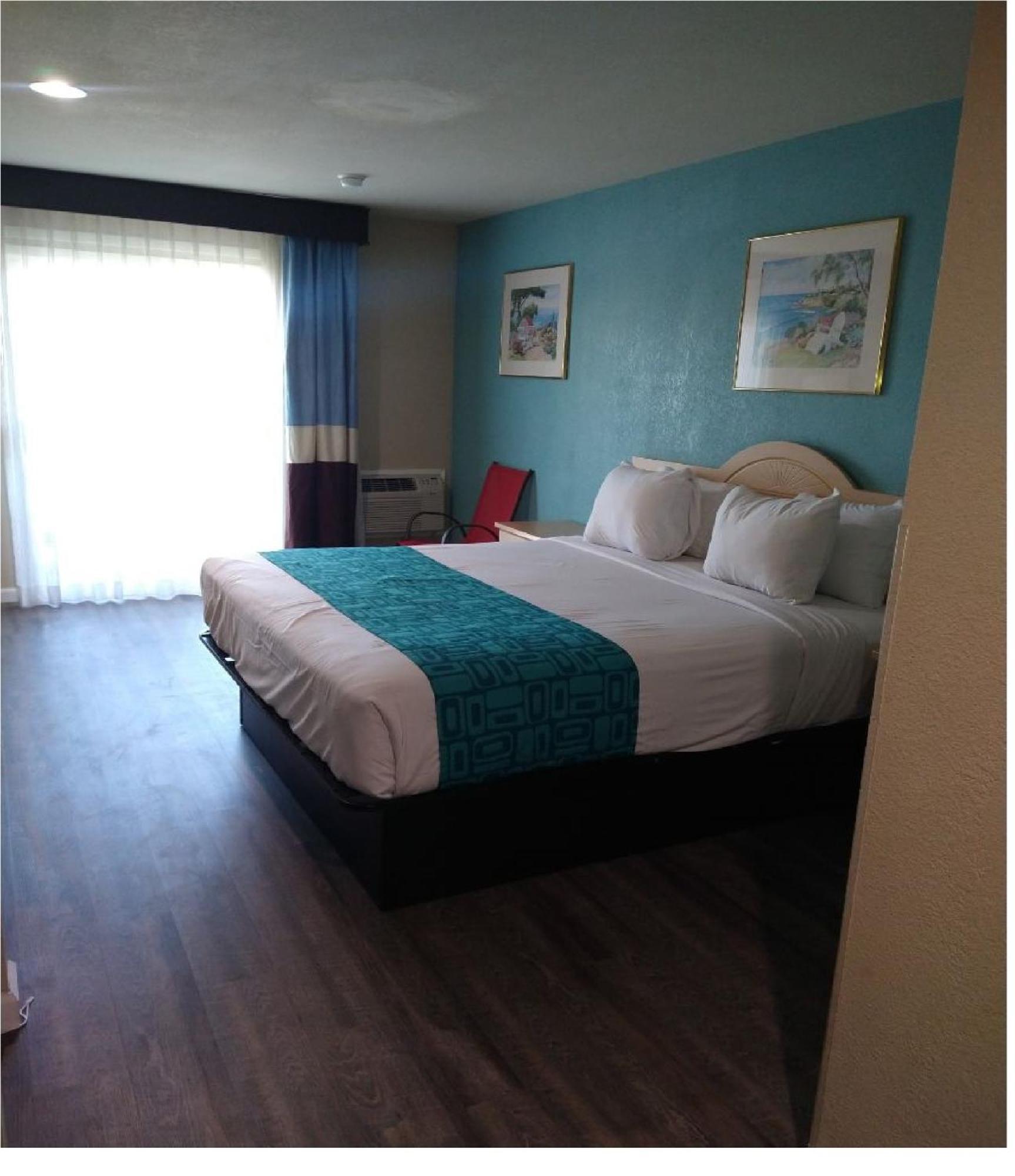 Howard Johnson By Wyndham Boardwalk Hotel 2*
