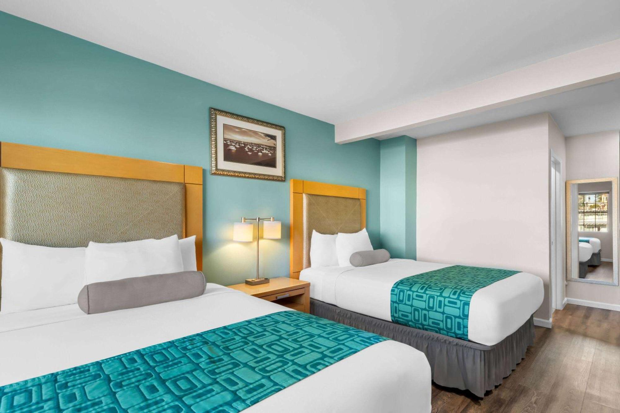 Howard Johnson By Wyndham Boardwalk Santa Cruz
