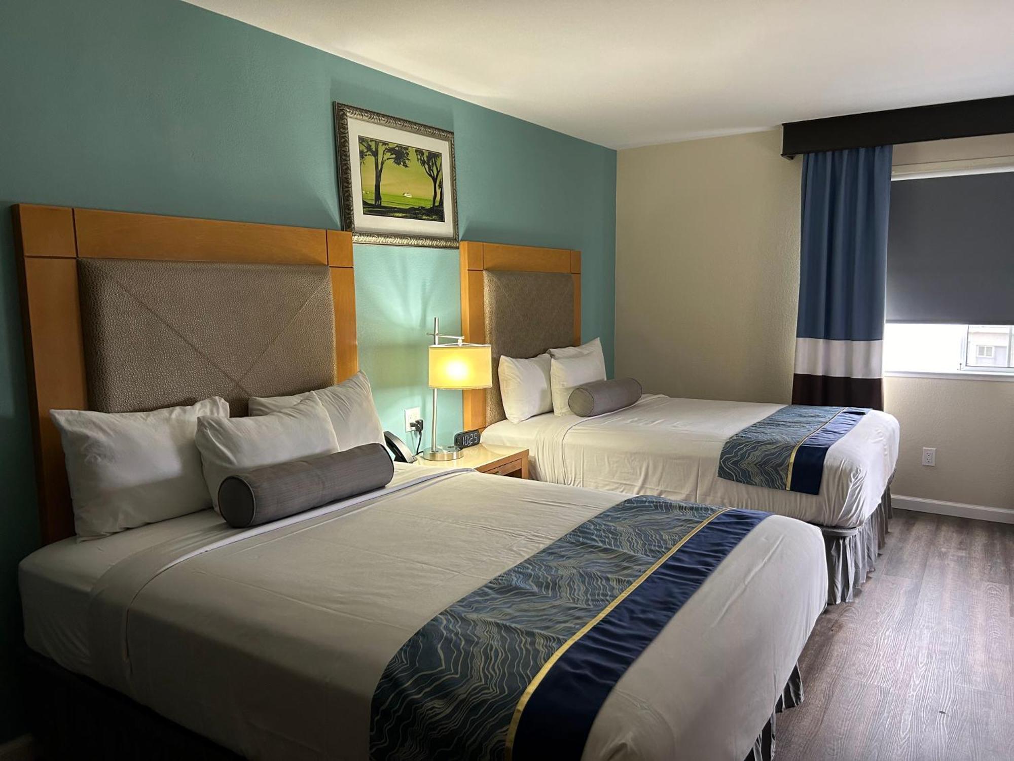 Howard Johnson By Wyndham Boardwalk Hotel Santa Cruz
